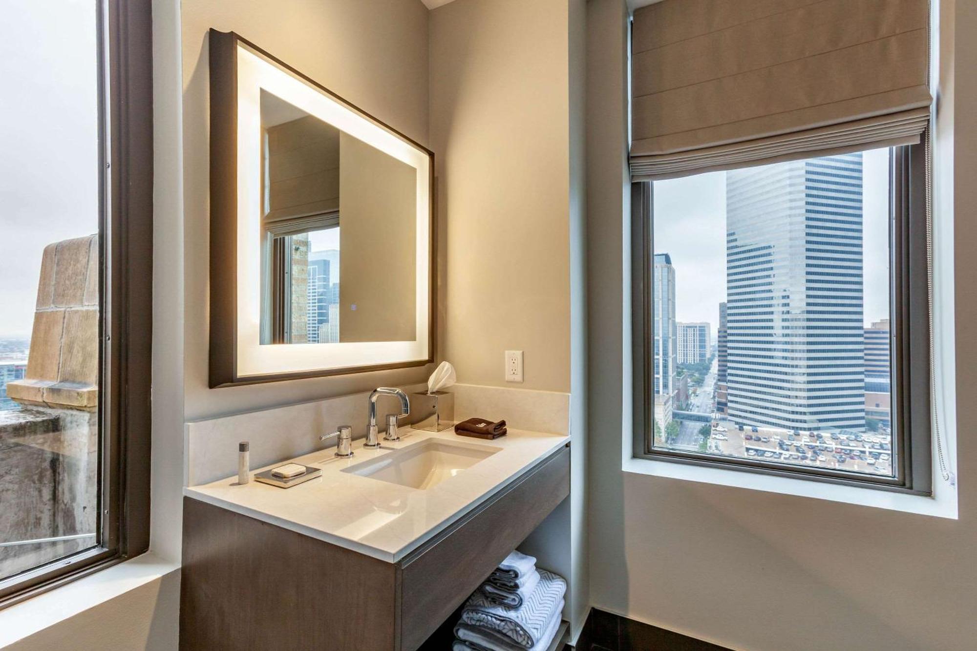 Cambria Hotel Houston Downtown Convention Center מראה חיצוני תמונה
